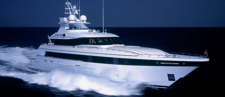 Luxury Yachting